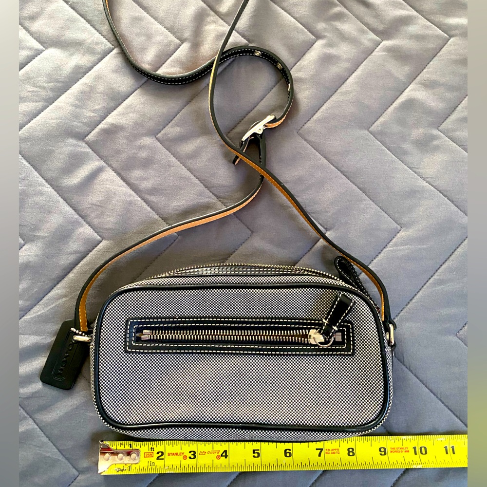 Women’s Authentic Coach Crossbody Bag